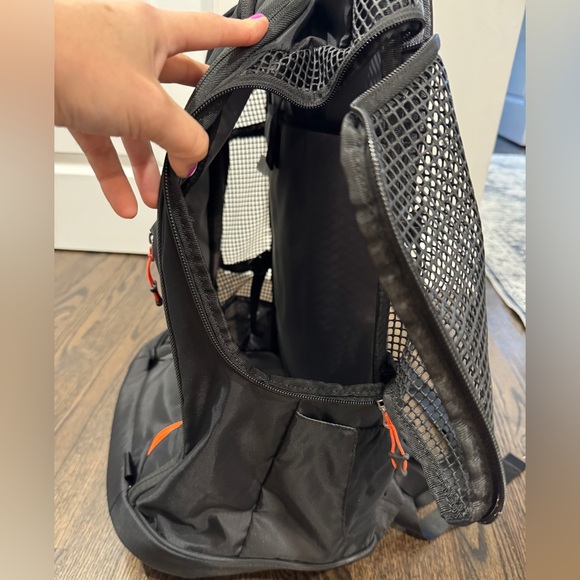 🆕 DJANGO Dog Carrier Backpack for Small Dogs & Cats Hiking,Commuting,Camping - Picture 9 of 9